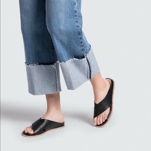 Dolce Vita Griff Black Leather slides/sandals